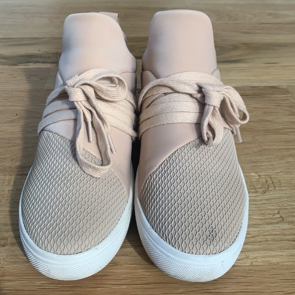 Steve Madden Blush Kicks - Picture 3 of 7